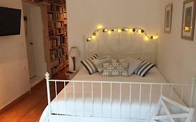 Studio Close Fourviere Very Quiet & Small Terrace