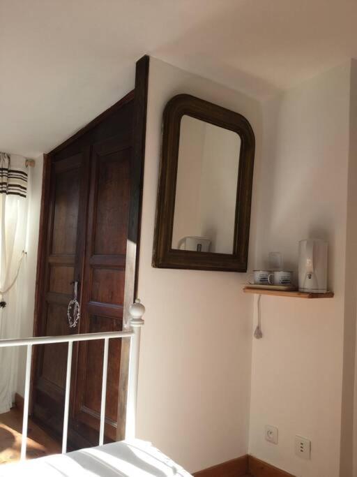 Appartement Studio Close Fourviere Very Quiet & Small Terrace à Lyon Extérieur photo