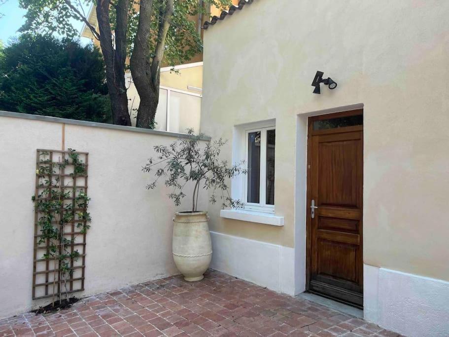 Appartement Studio Close Fourviere Very Quiet & Small Terrace à Lyon Extérieur photo
